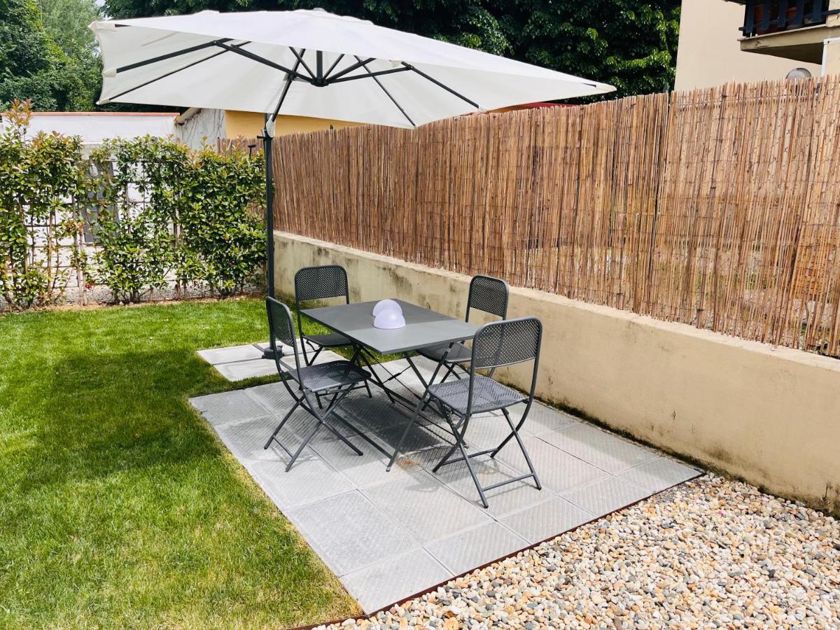 Appartamento 109 Con Giardino Esclusivo لوكا المظهر الخارجي الصورة